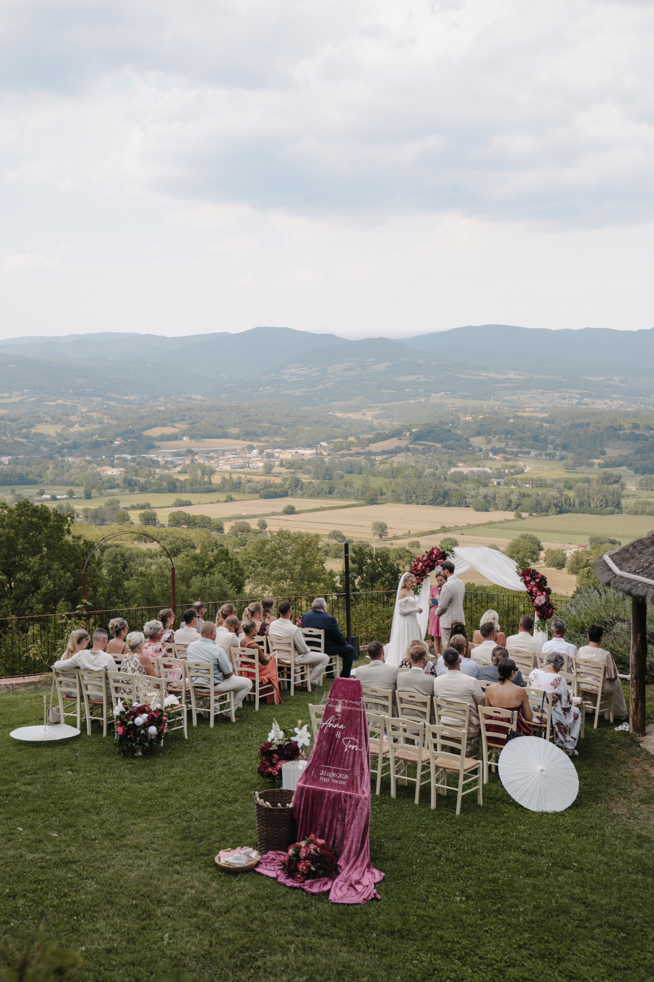 Dennis Ross singt live — Destination Weddings